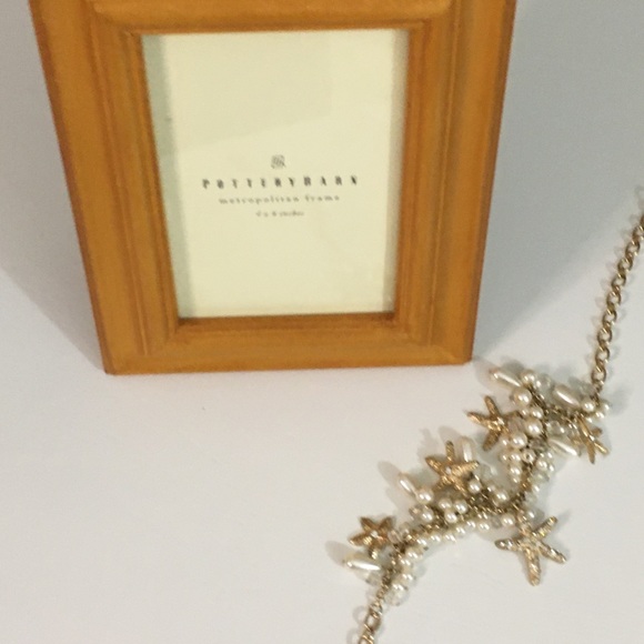 Potterybarn | 4x6 Metropolitan Wood Frame - Picture 4 of 7